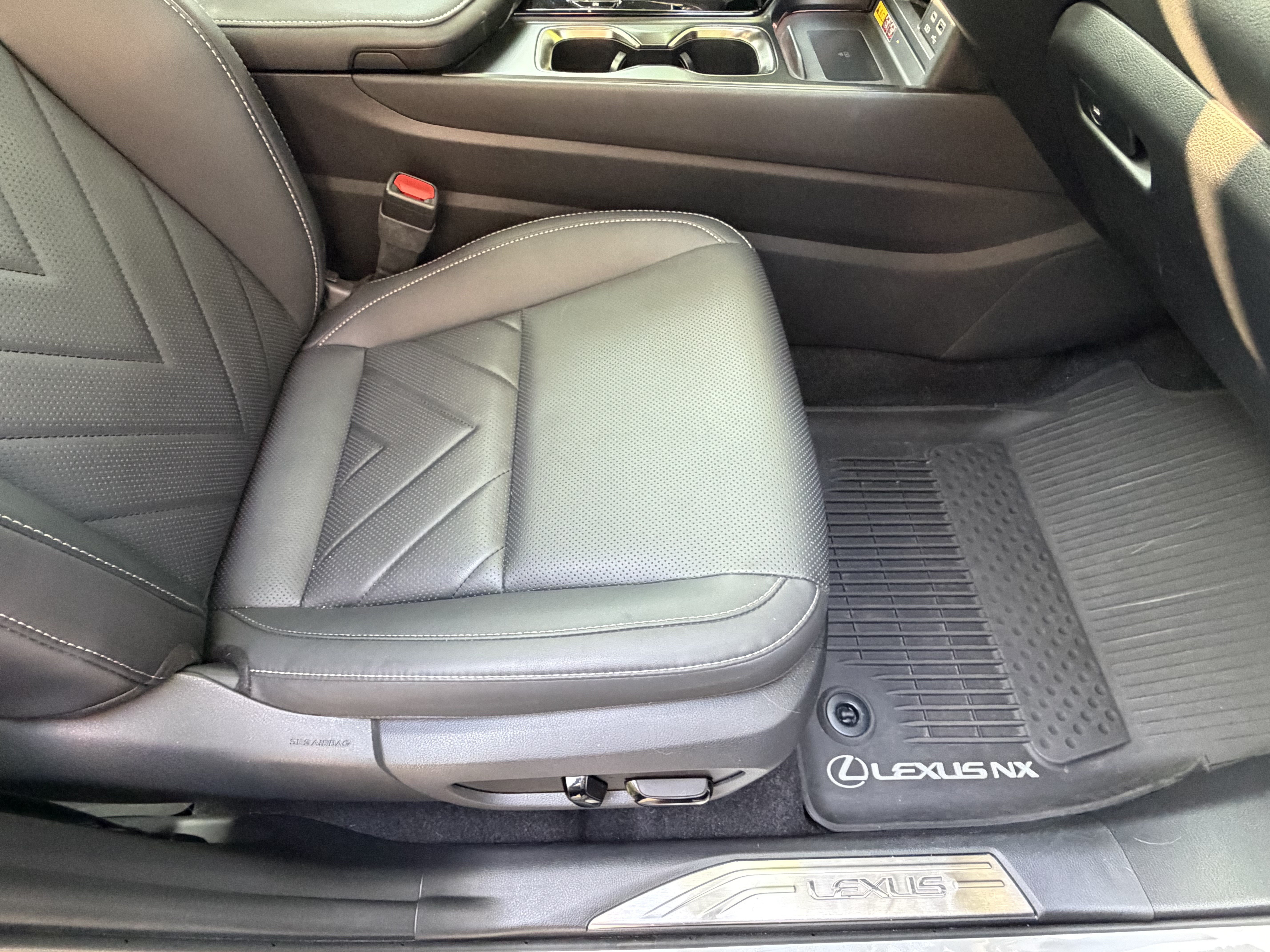 Used 2022 Lexus NX 350h AWD w/ Vision Package image 42