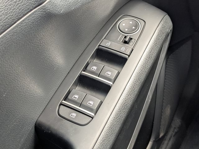 Certified 2025 Kia Soul LX w/ LX Technology Package FWD image 25
