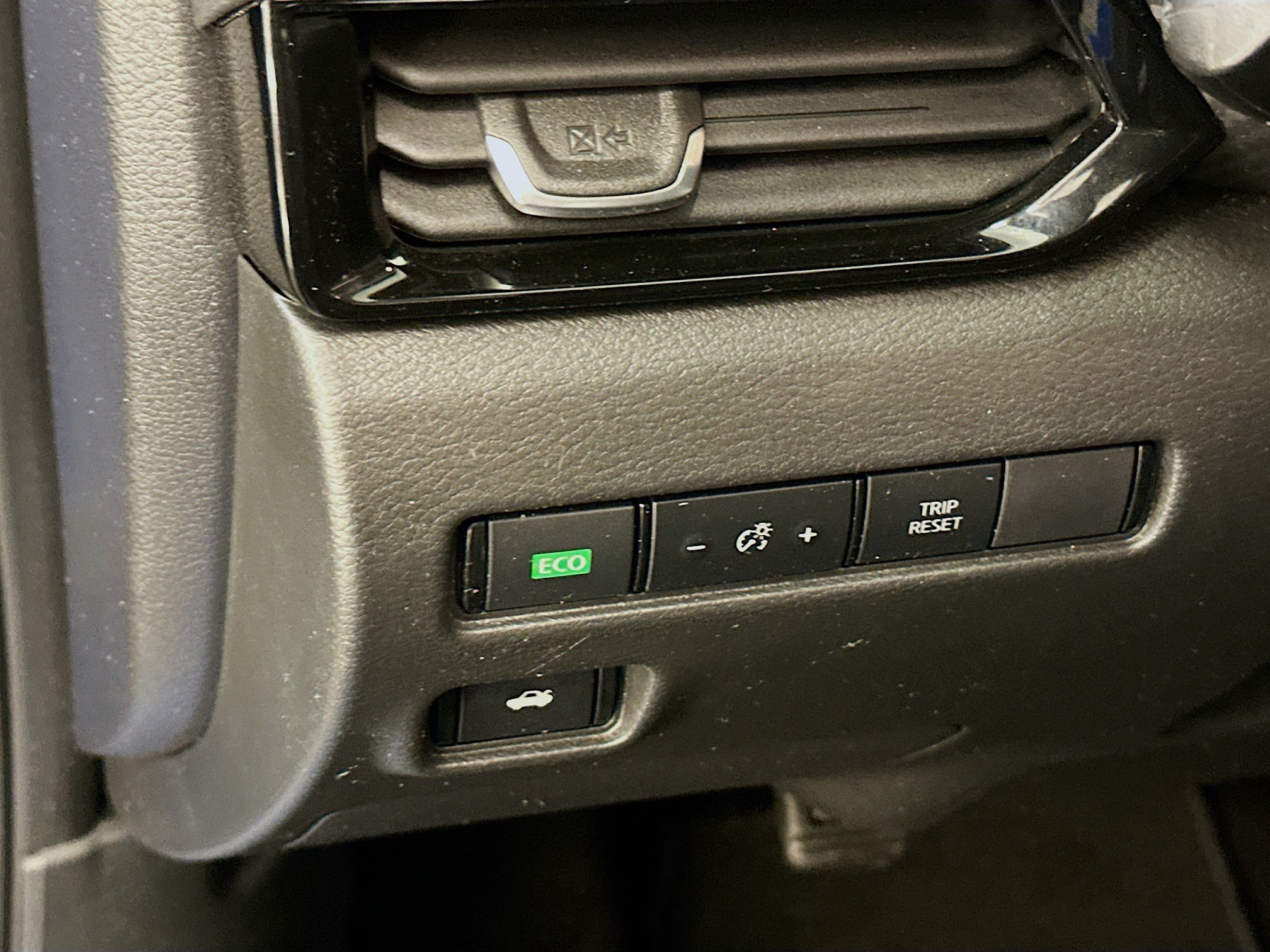 Used 2023 Nissan Sentra SV w/ All-Weather Package FWD image 17
