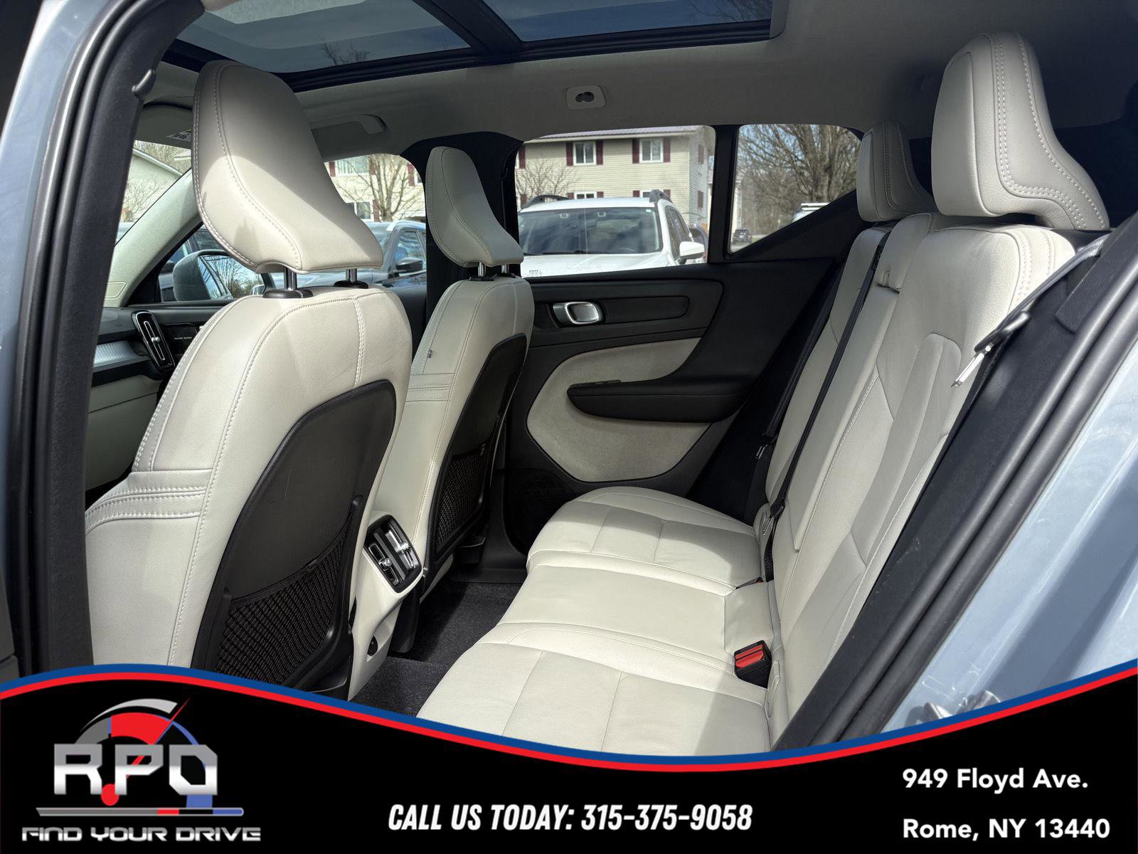 Used 2020 Volvo XC40 T5 Momentum AWD/4WD image 23