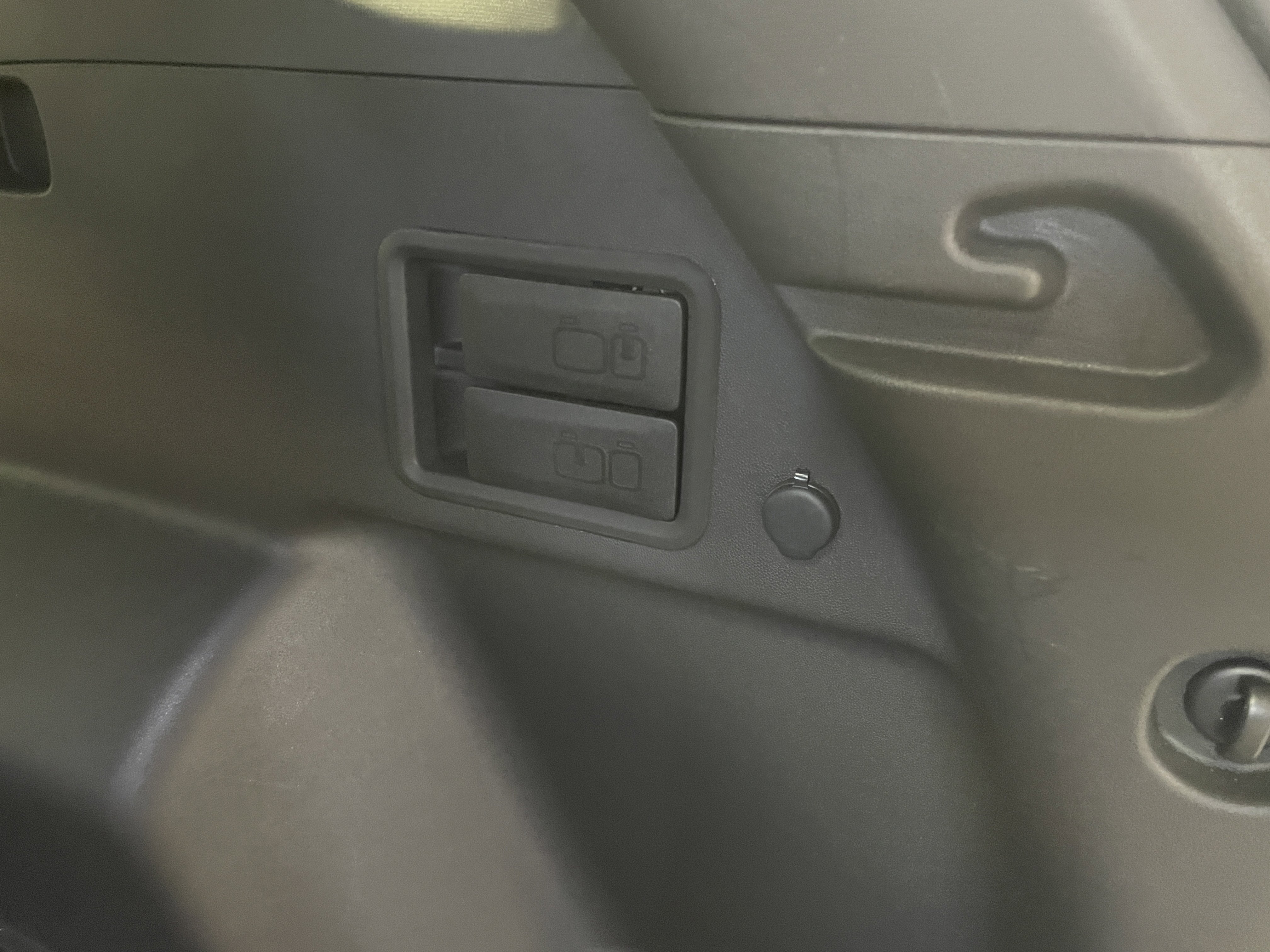 Used 2023 Chevrolet Equinox LT image 26