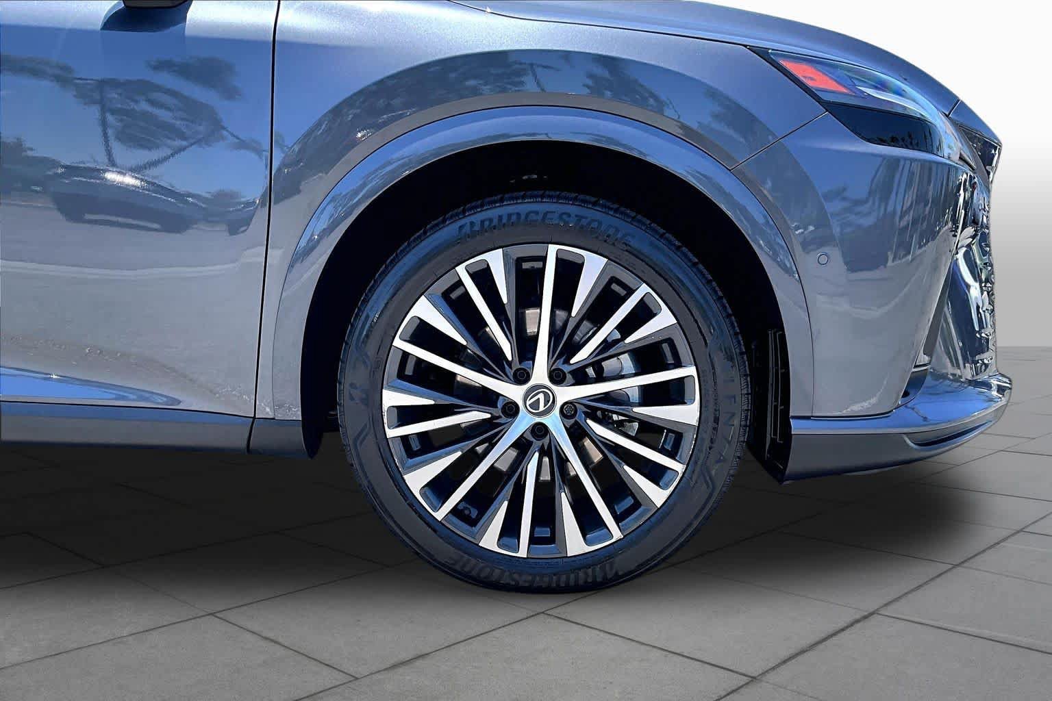 Certified 2024 Lexus RX 350 Premium Plus w/ Convenience Package FWD image 10