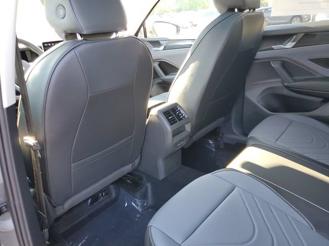 New 2026 Volkswagen Tiguan SE AWD/4WD image 10