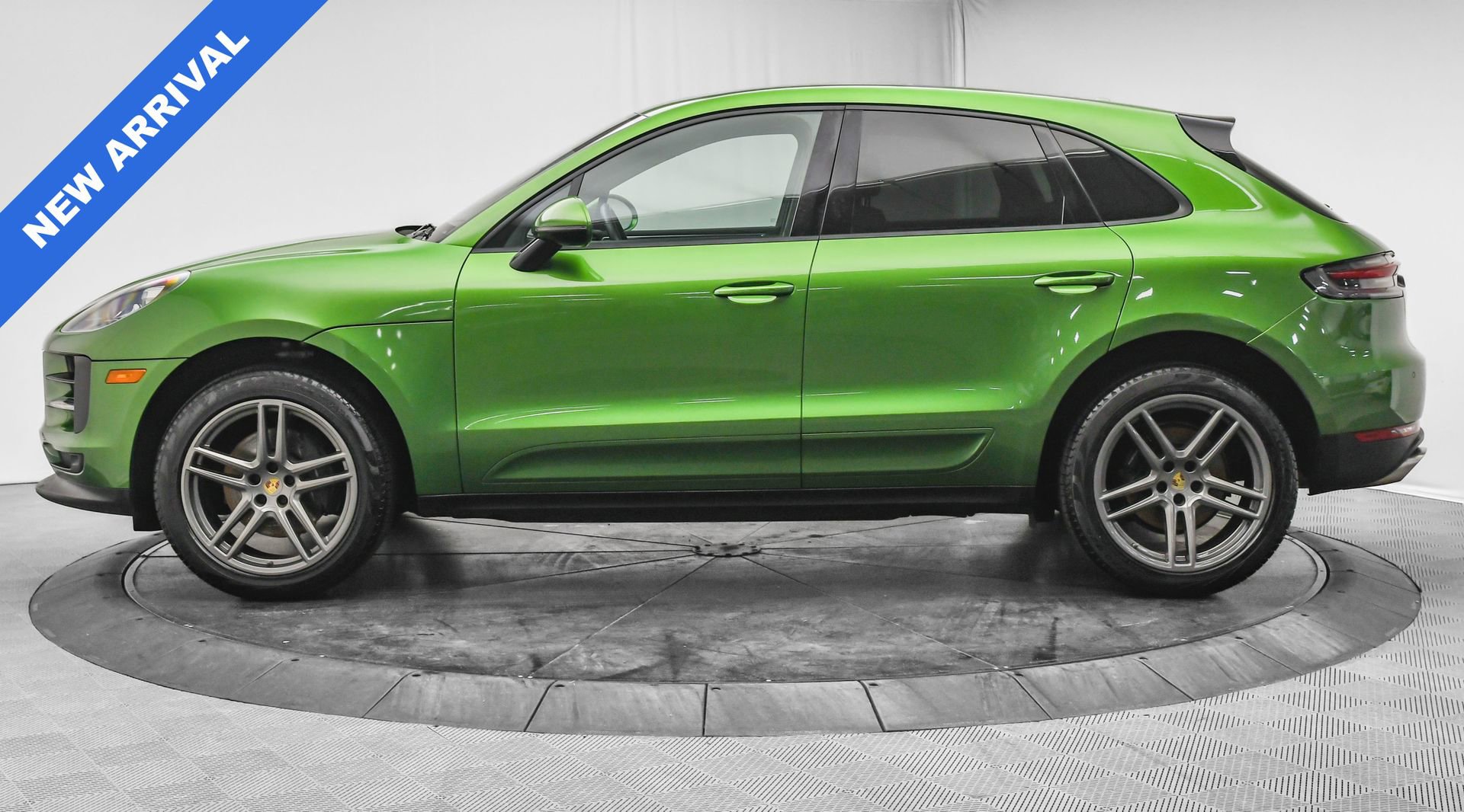 Used 2019 Porsche Macan Base image 4