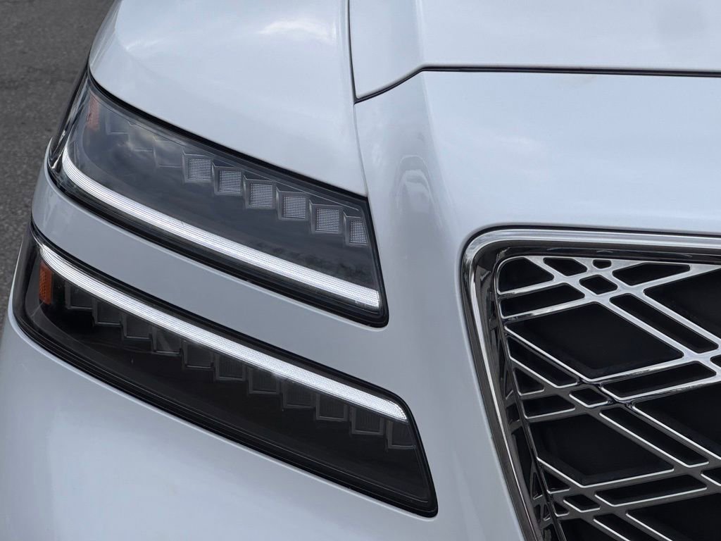 Used 2025 Genesis GV80 3.5T Prestige image 4