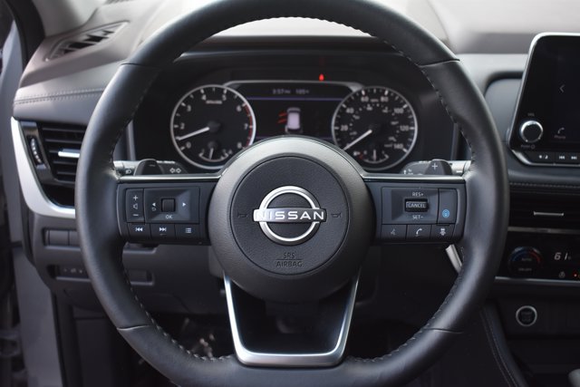 Used 2023 Nissan Rogue SL FWD image 20