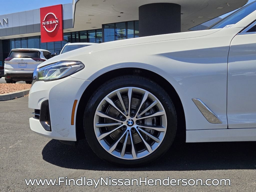 Used 2023 BMW 540i w/ Convenience Package RWD image 9
