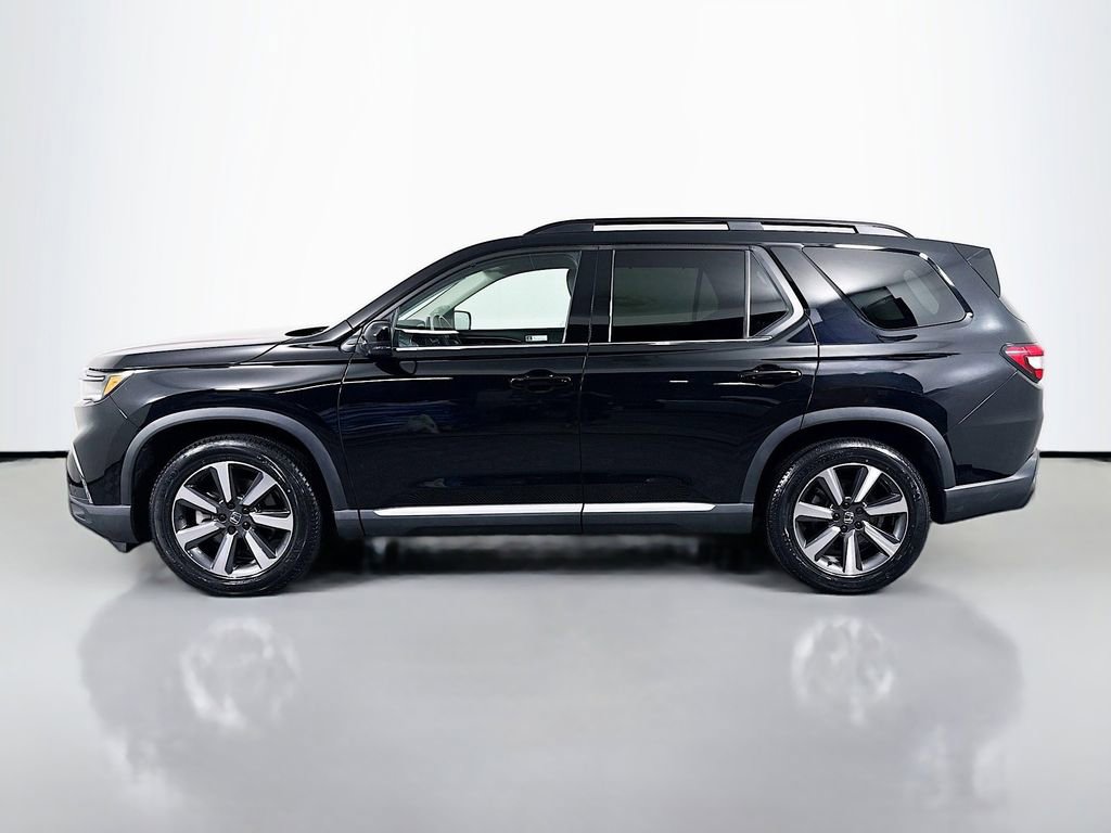 Certified 2023 Honda Pilot Touring image 4