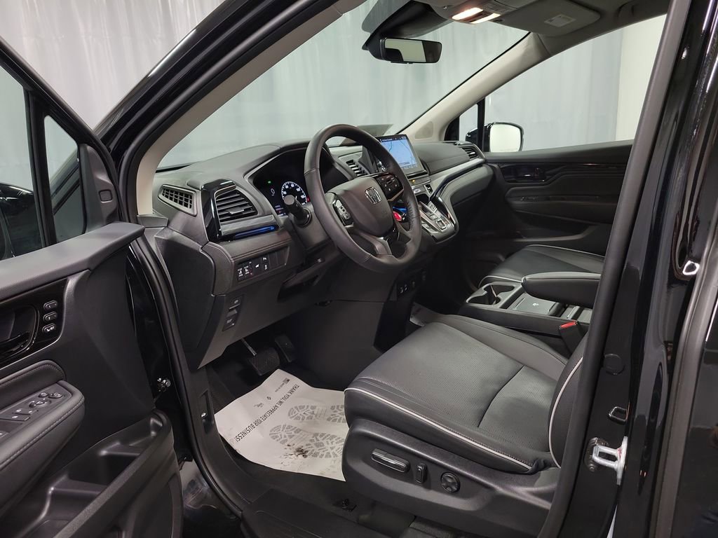 Used 2026 Honda Odyssey Elite image 12