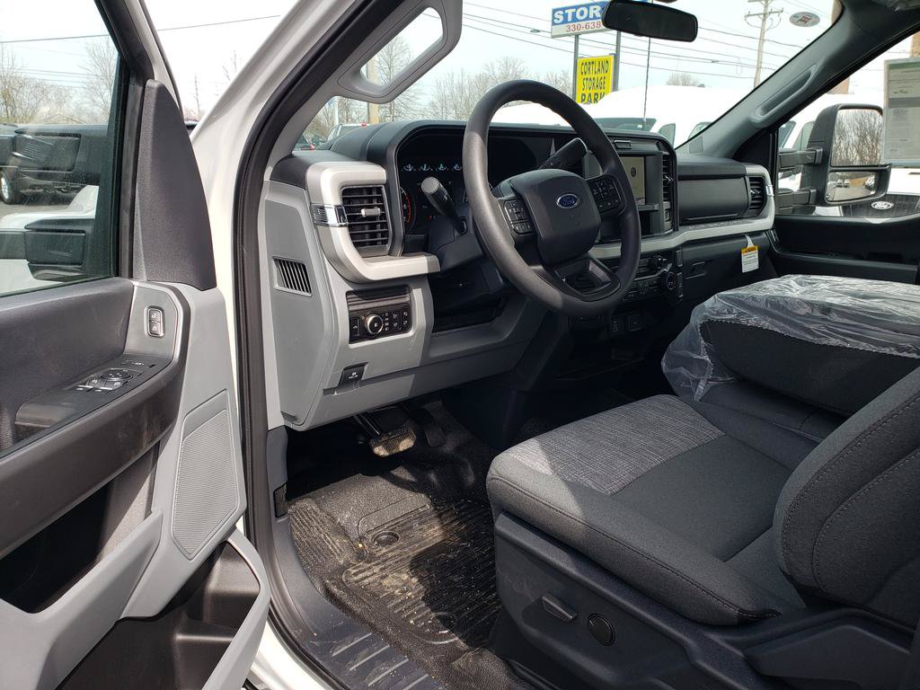 New 2026 Ford F350 XLT w/ FX4 Off-Road Package AWD/4WD image 7