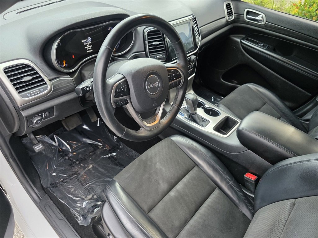 Used 2019 Jeep Grand Cherokee Altitude image 10