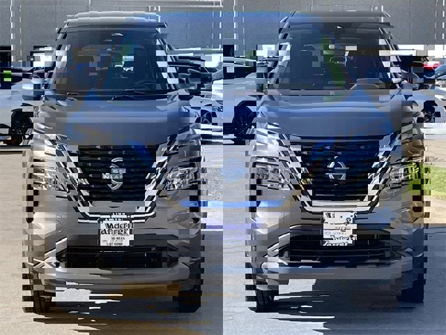 Used 2023 Nissan Rogue SV image 7