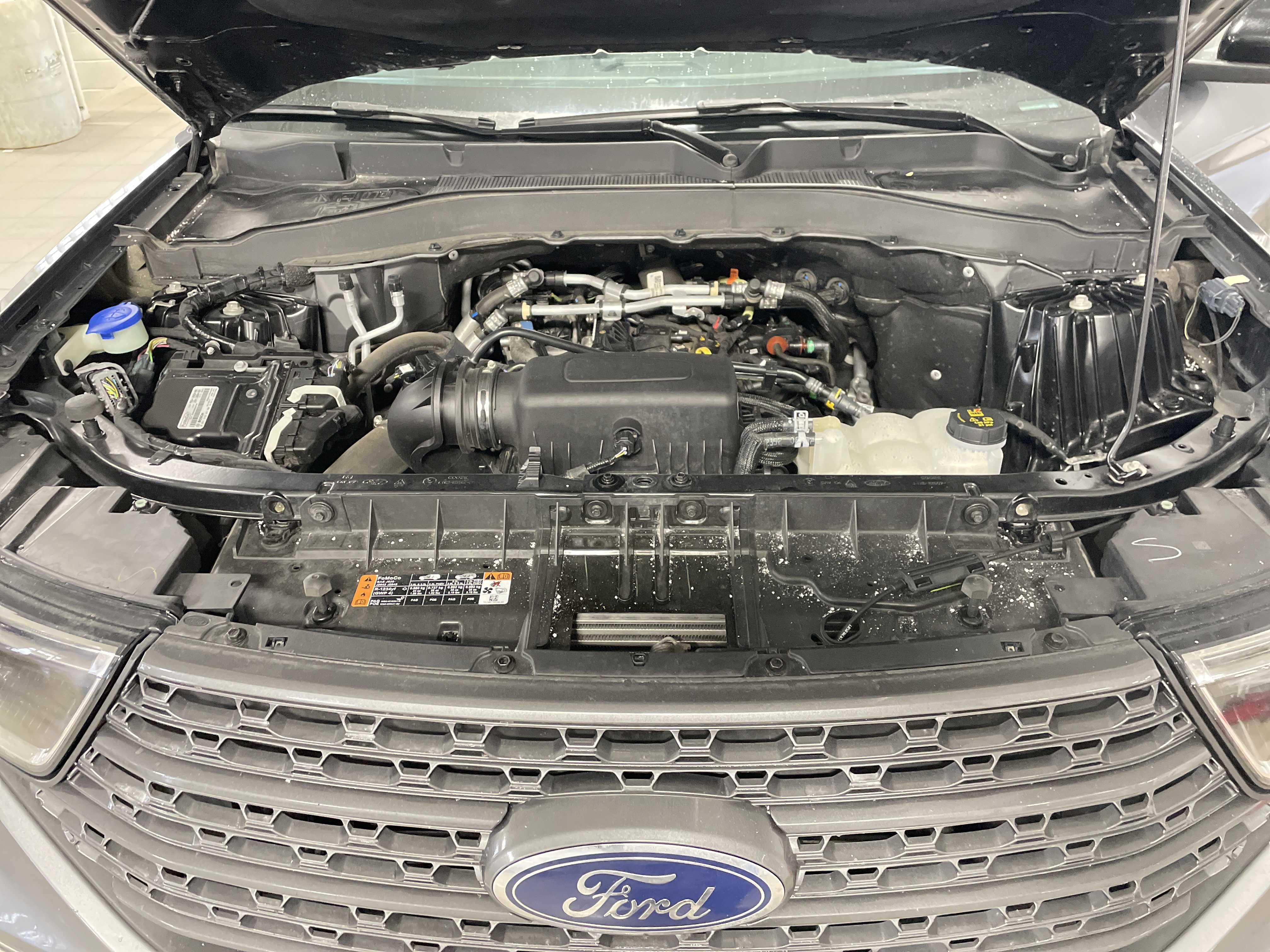 Used 2022 Ford Explorer XLT w/ Equipment Group 202A image 27