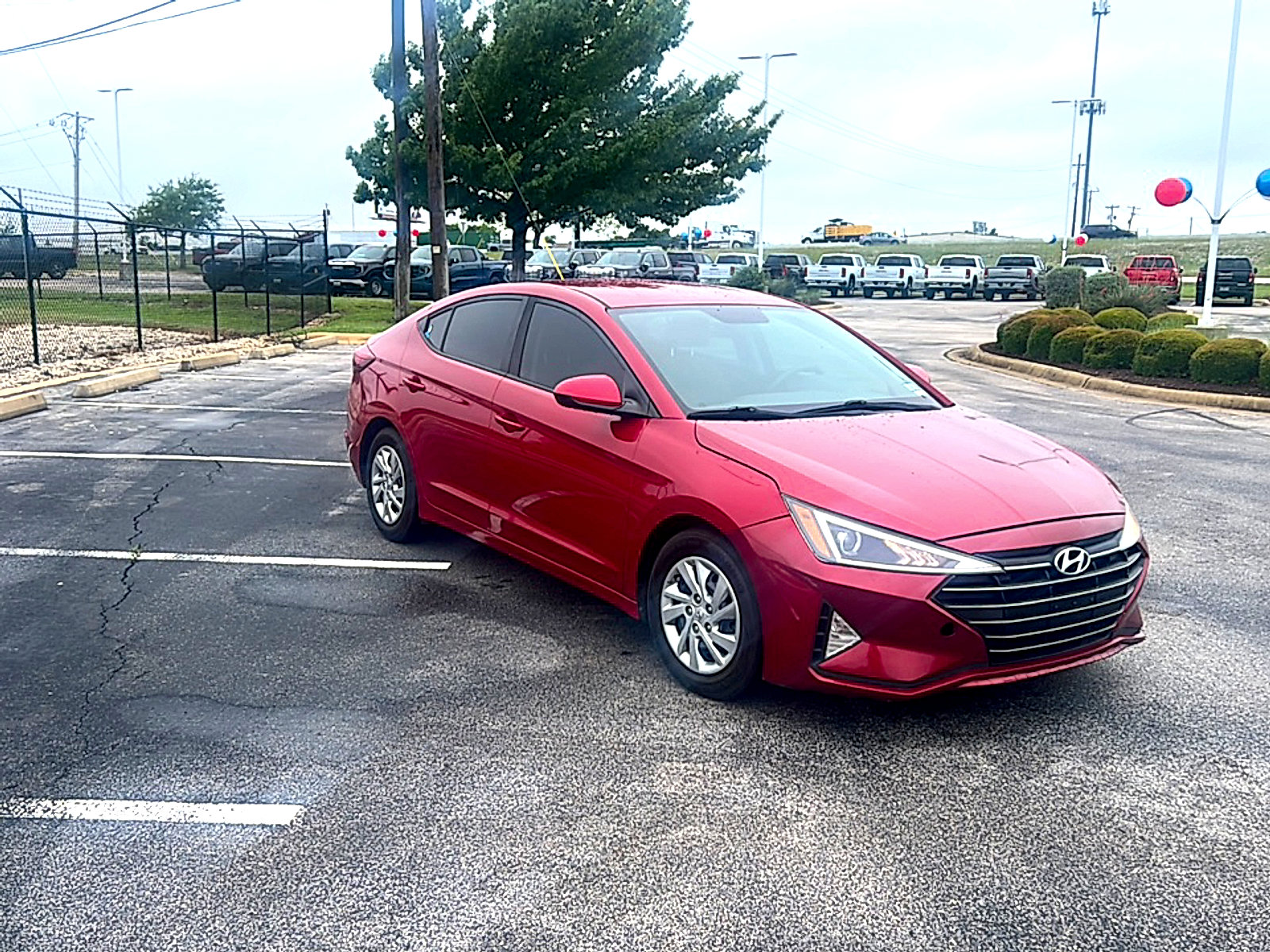 Used 2019 Hyundai Elantra SE FWD image 4
