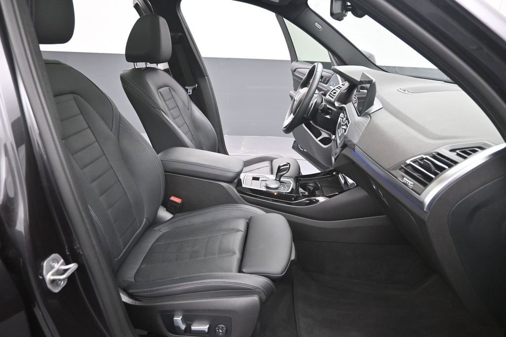 Used 2022 BMW X3 sDrive30i w/ Premium Package 2 RWD image 16