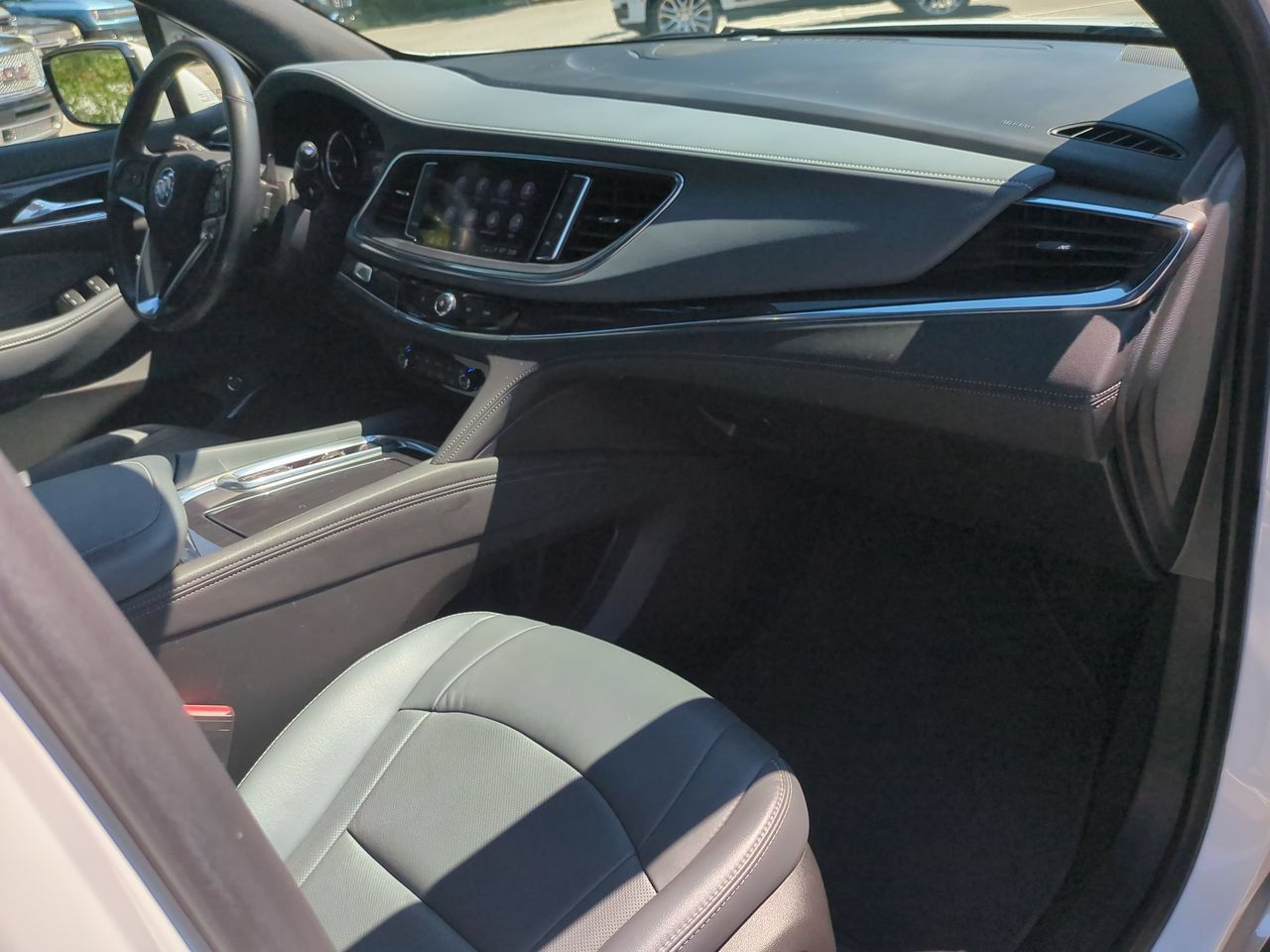 Used 2023 Buick Enclave Essence w/ Trailering Package, 5000 lbs. FWD image 27