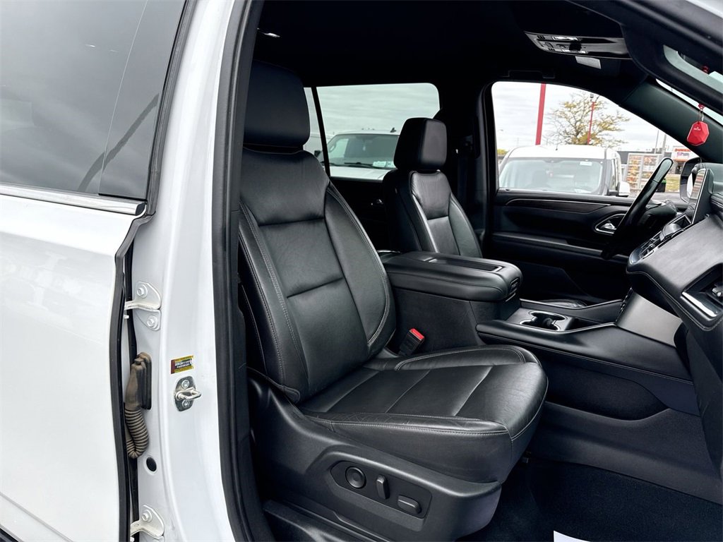 Used 2021 Chevrolet Suburban LT image 26