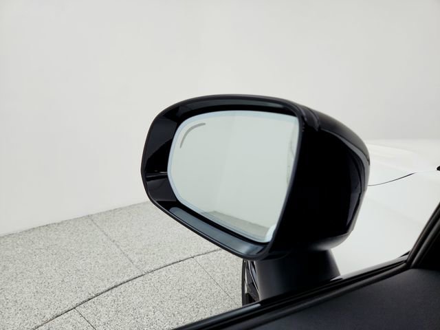 New 2026 Volvo XC60 B5 Plus w/ Climate Package PRO image 19