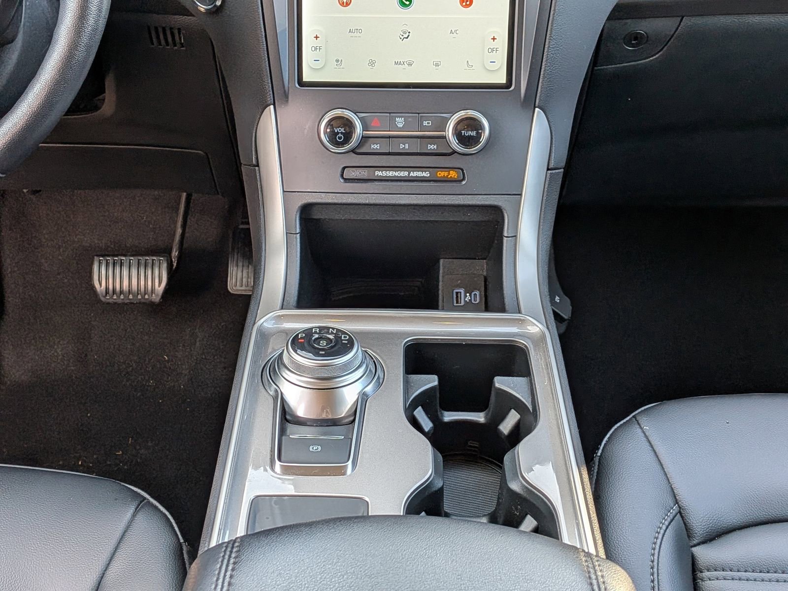 Certified 2024 Ford Edge SEL w/ Convenience Package image 22