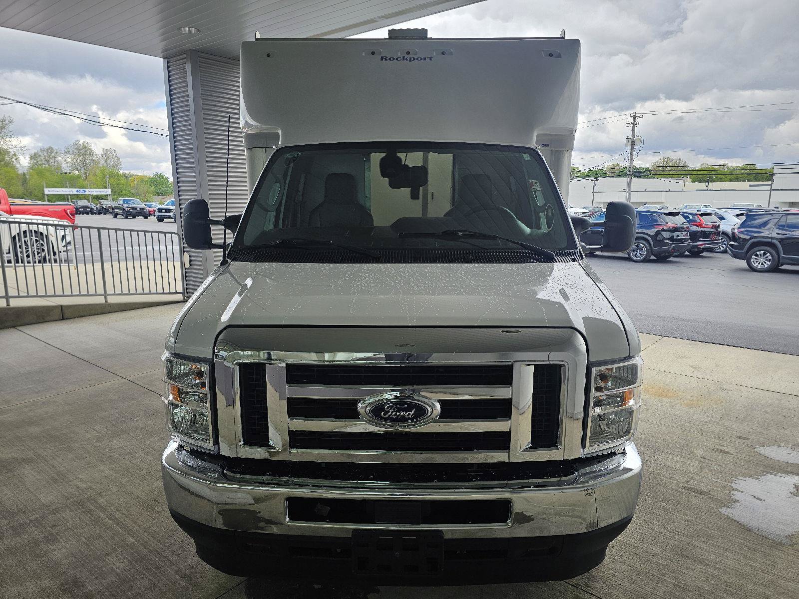 Used 2023 Ford E-350 and Econoline 350 Super Duty w/ Driver's Safety Package RWD image 8
