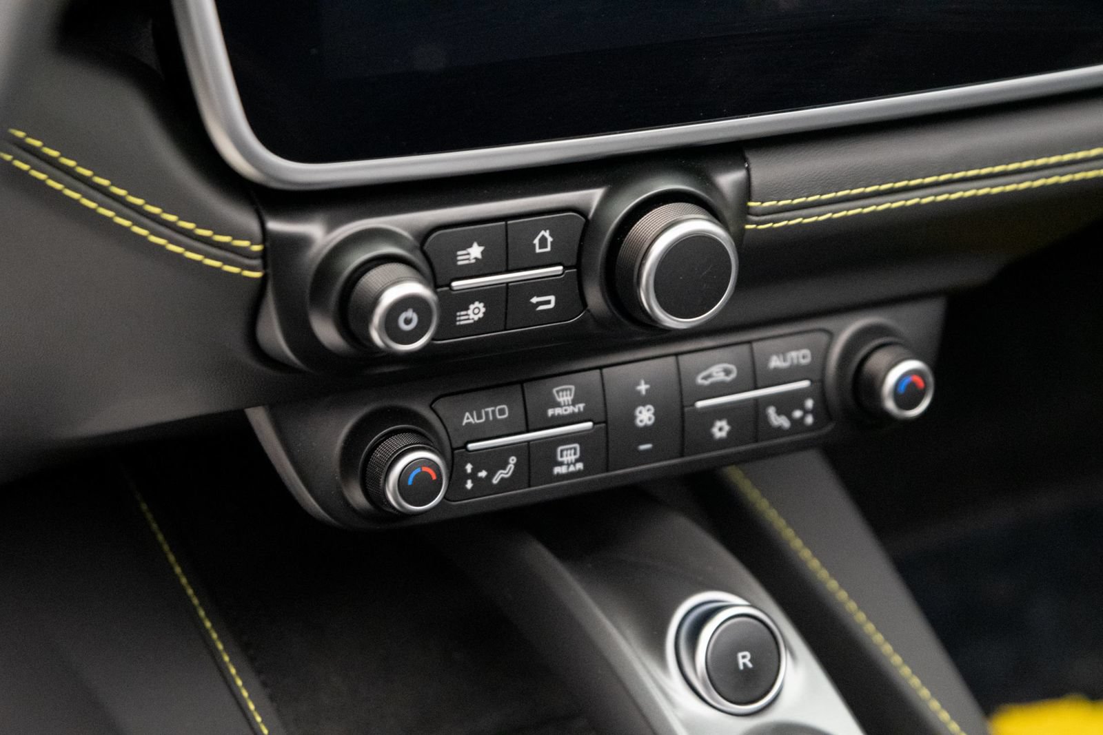 Used 2023 Ferrari Portofino M RWD image 32