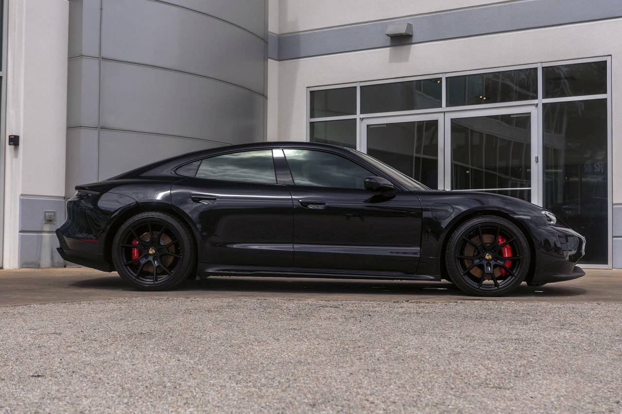 Used 2022 Porsche Taycan GTS AWD/4WD image 7