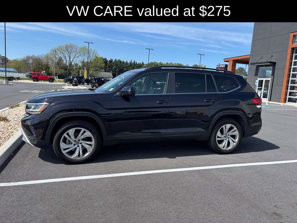 Used 2023 Volkswagen Atlas SE w/ Panoramic Sunroof Package image 4