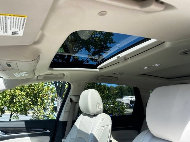 Certified 2023 Buick Enclave Essence w/ Experience Buick Package AWD/4WD image 15