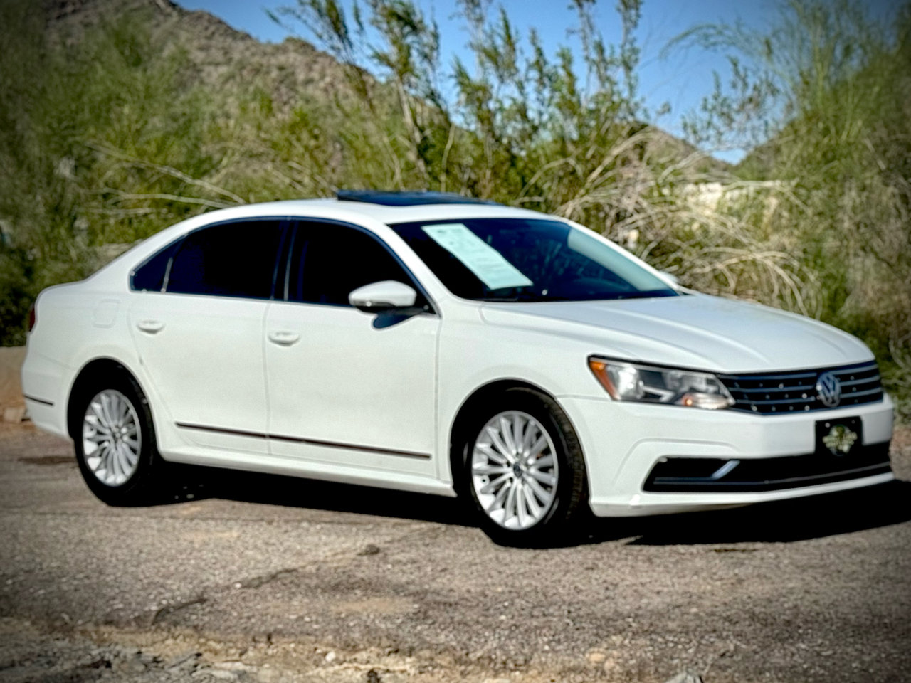 Used 2017 Volkswagen Passat 1.8T SE image 9