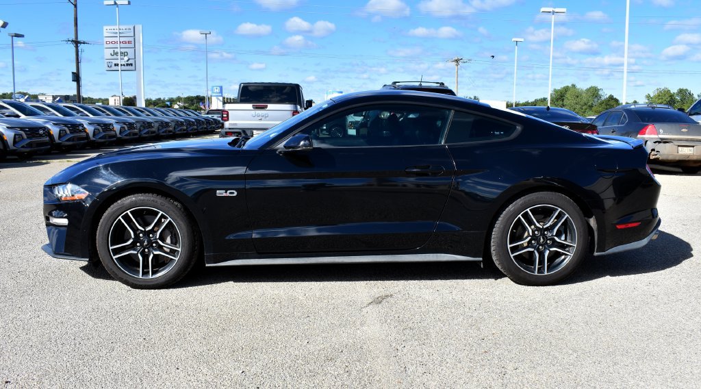 Used 2020 Ford Mustang GT Premium RWD image 5