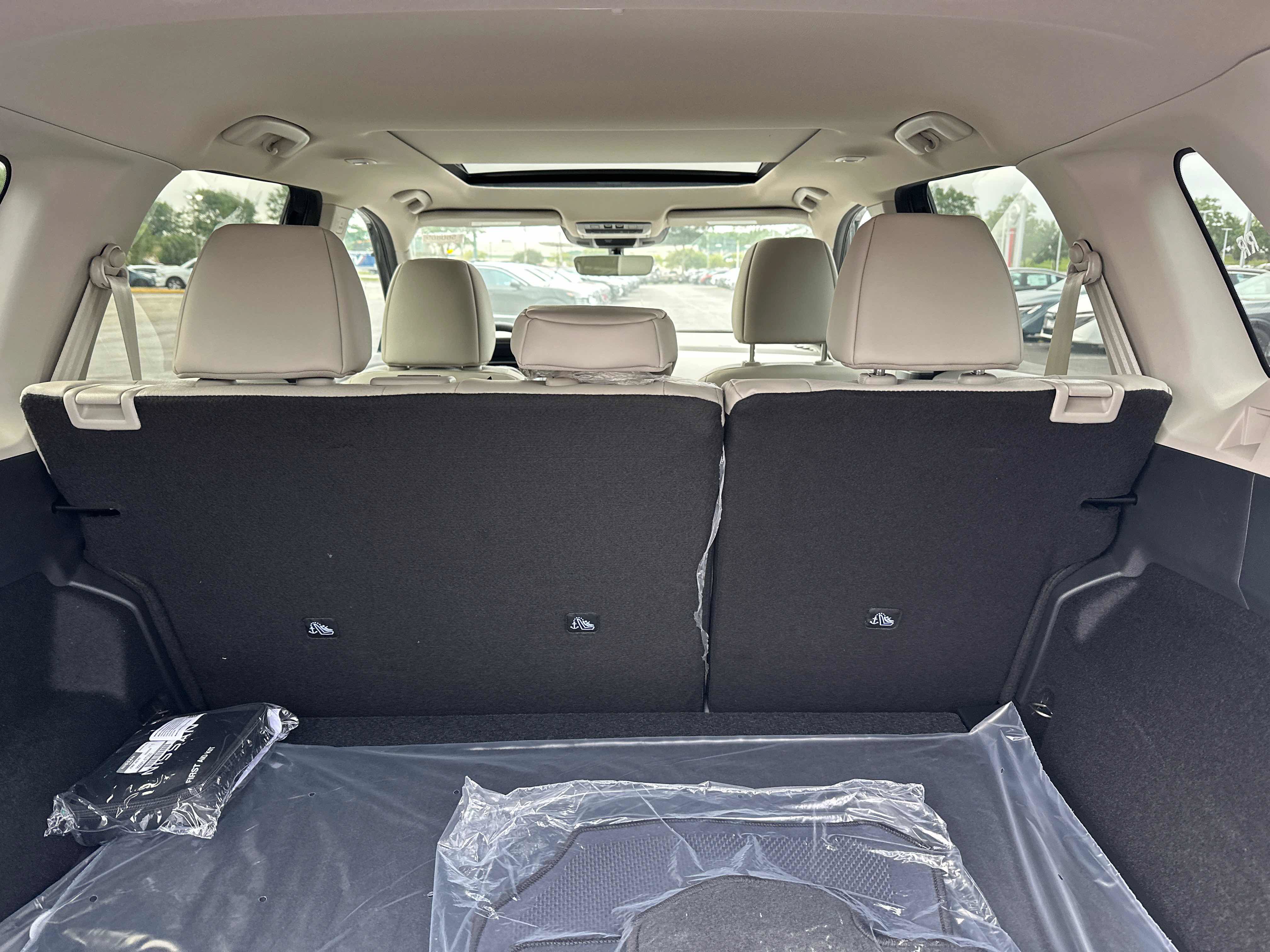 New 2026 Nissan Rogue Dark Armor AWD/4WD image 16
