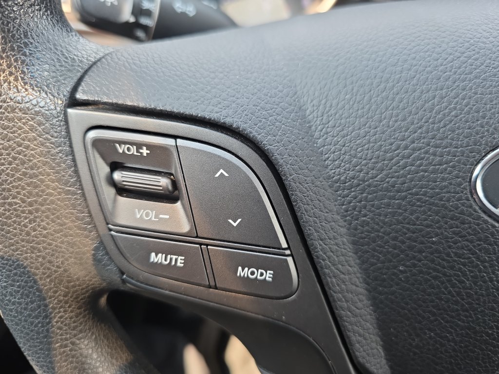 Used 2018 Hyundai Santa Fe Sport AWD/4WD image 19