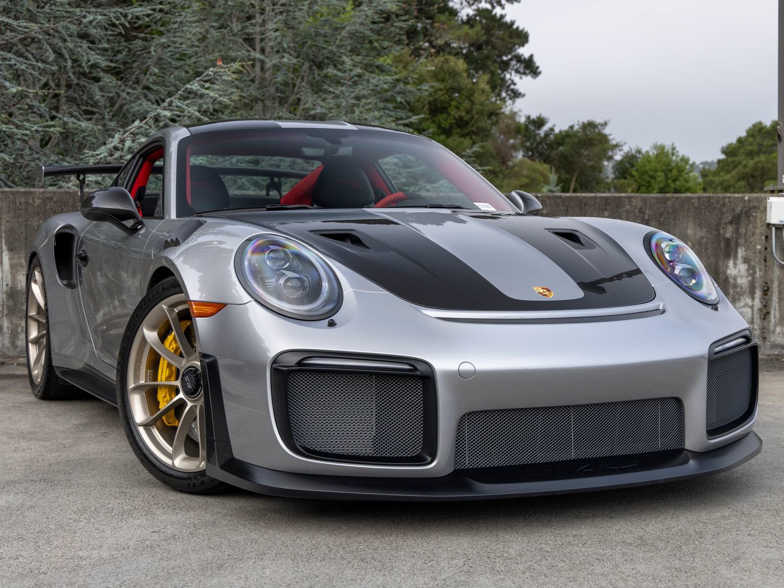 Certified 2018 Porsche 911 GT2 RS RWD image 9