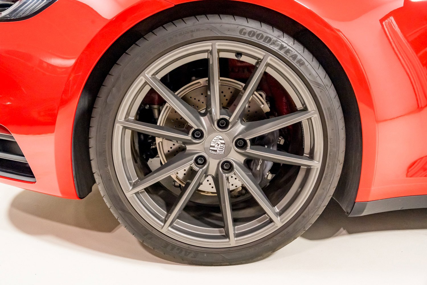 Used 2024 Porsche 911 Carrera T RWD image 15