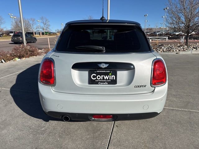 Used 2017 MINI Cooper 4-Door Hardtop image 22