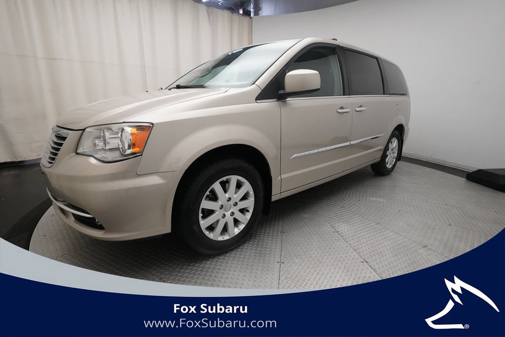 Used 2014 Chrysler Town & Country Touring w/ Driver Convenience Group