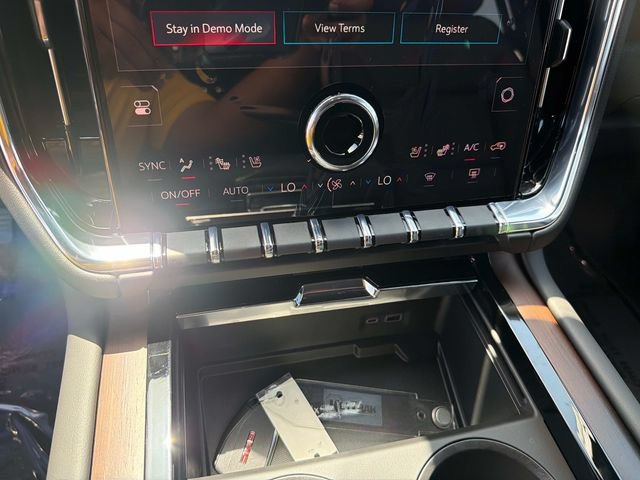 New 2026 GMC Yukon XL Denali w/ Denali Reserve Package AWD/4WD image 25