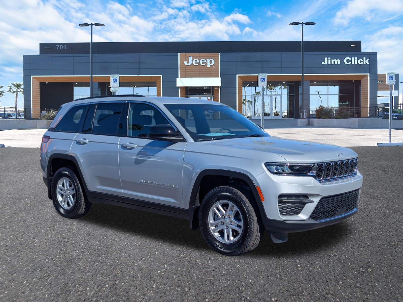New 2025 Jeep Grand Cherokee Laredo