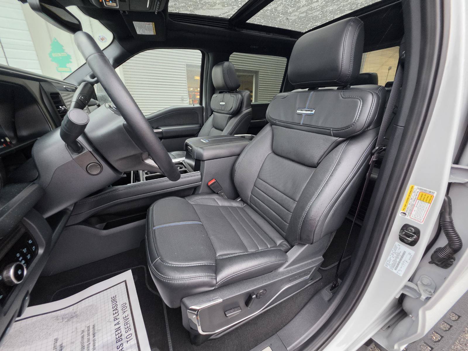 Used 2026 Ford F350 Platinum w/ Tremor Off-Road Package AWD/4WD image 16