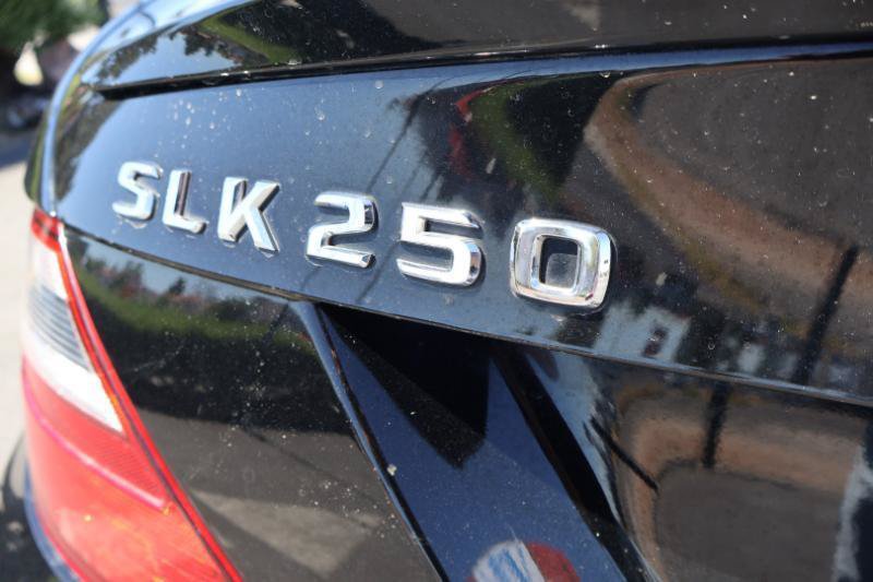 Used 2013 Mercedes-Benz SLK 250 w/ Premium I Pkg image 10