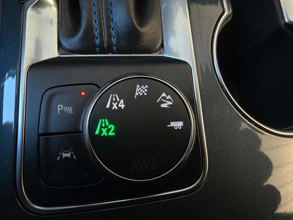 Used 2024 Chevrolet Blazer RS w/ Driver Confidence II Package AWD/4WD image 44