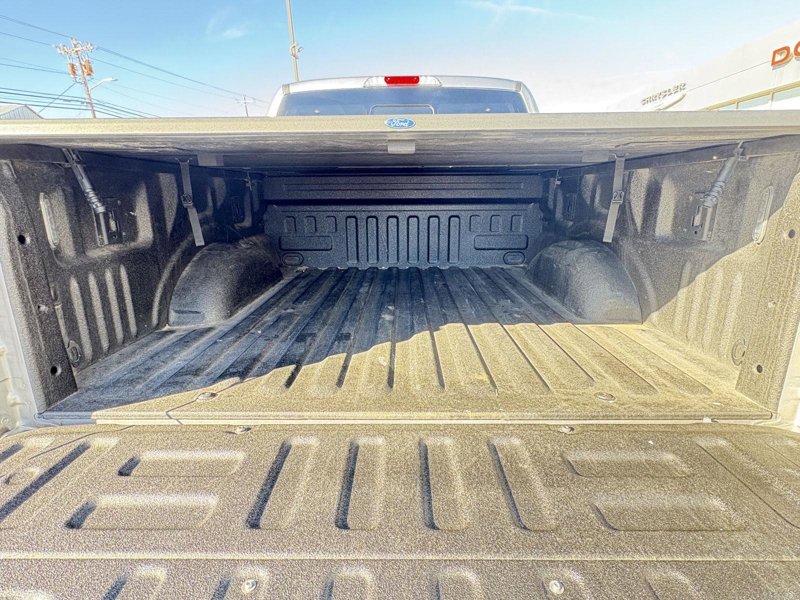 Used 2020 Ford F150 Limited w/ Trailer Tow Package image 10