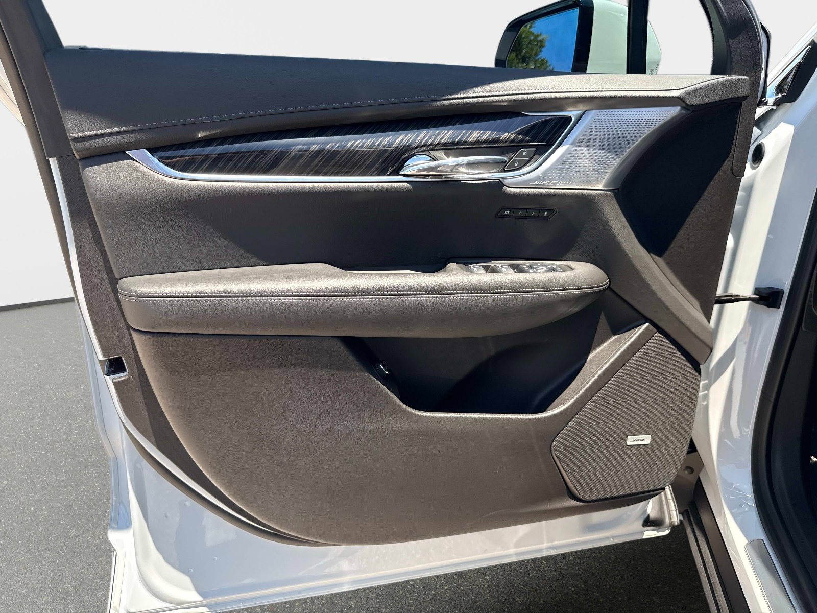 Used 2023 Cadillac XT6 Premium Luxury FWD image 18