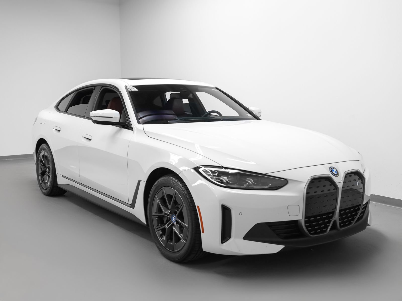 Used 2023 BMW i4 eDrive40 w/ Premium Package image 10