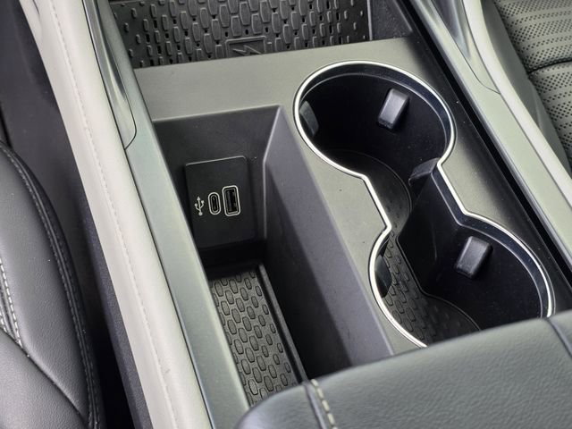 Used 2024 Lincoln Nautilus Reserve image 21