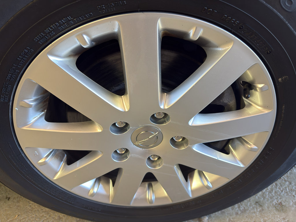 Used 2016 Chrysler Town & Country Touring FWD image 35