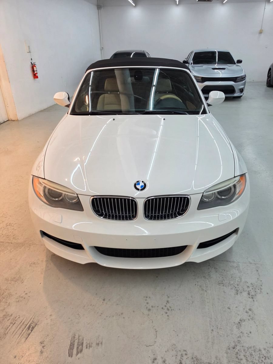 Used 2013 BMW 135i Convertible RWD image 22