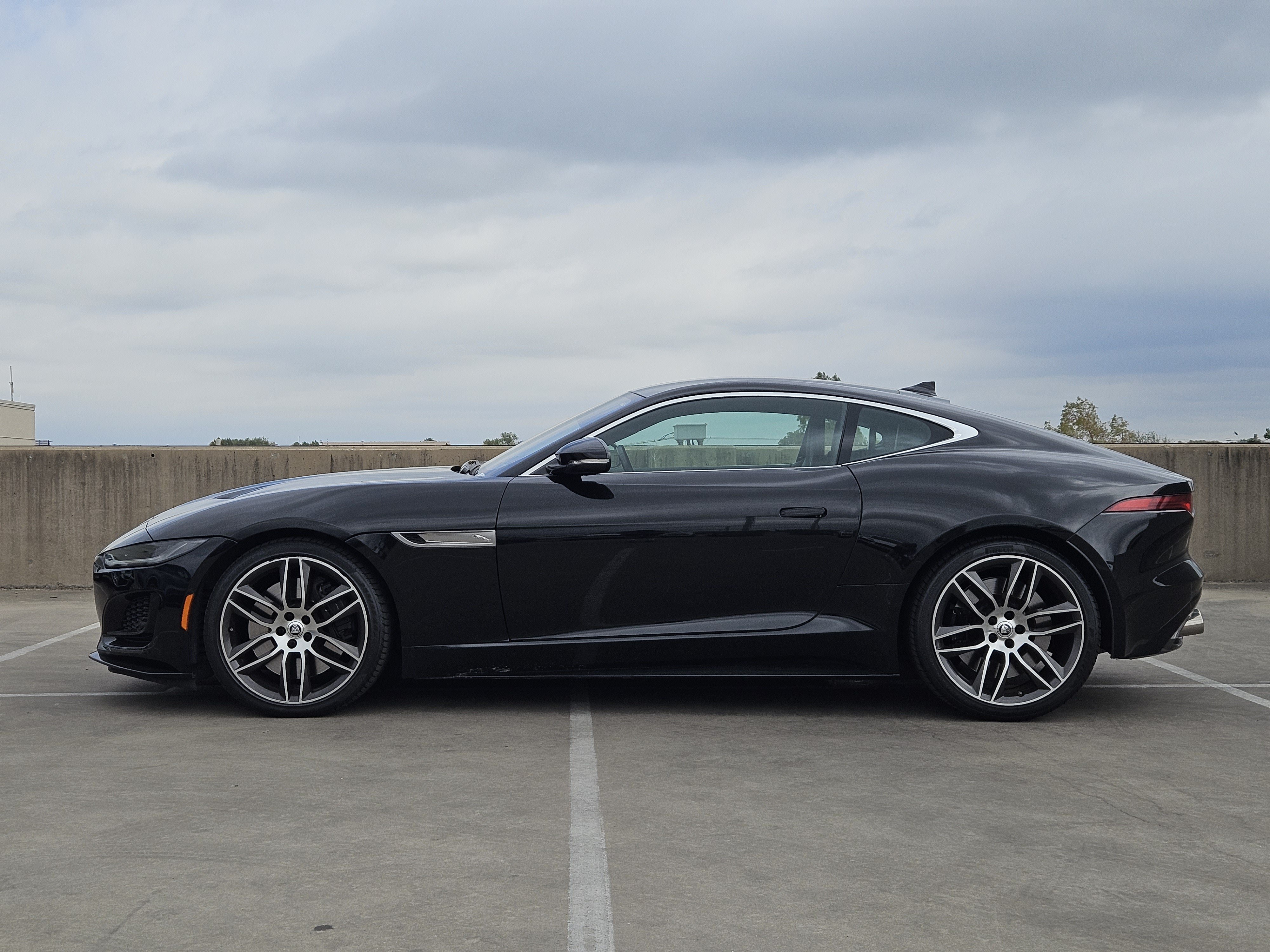 Used 2024 Jaguar F-TYPE R-Dynamic RWD image 2