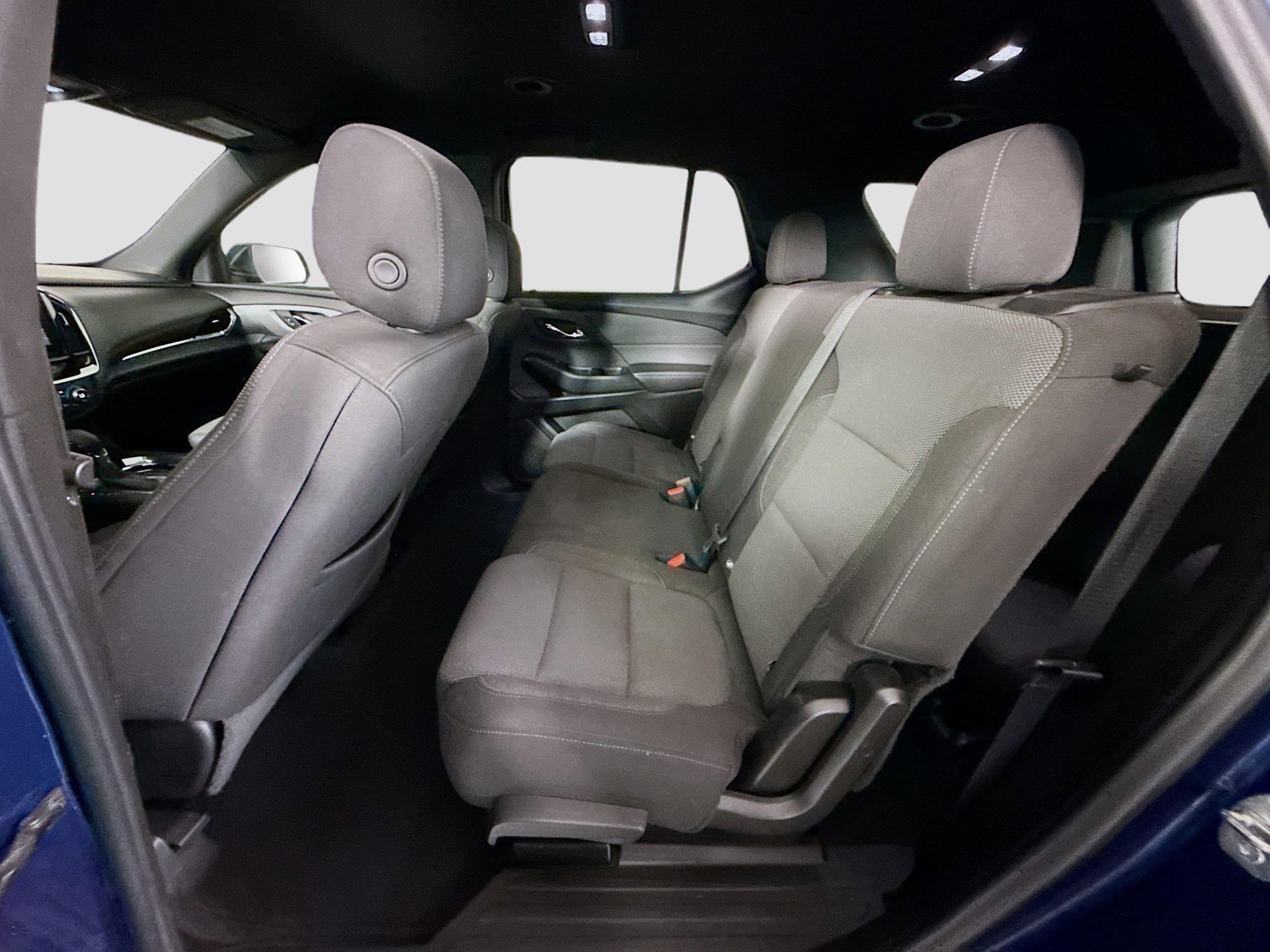 Used 2023 Chevrolet Traverse LT image 25