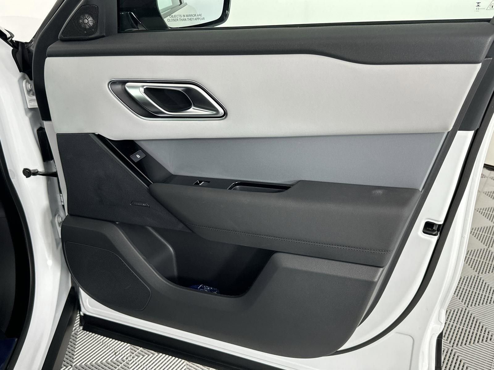 Certified 2024 Land Rover Range Rover Velar S image 34